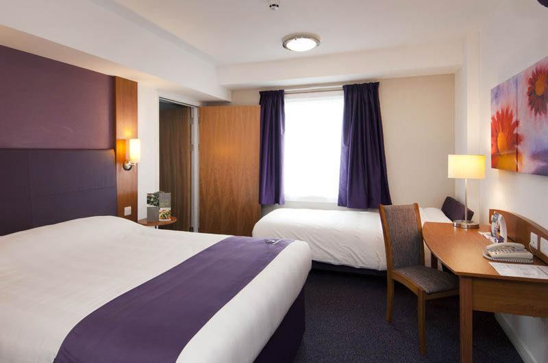 Premier Inn Dundee Centre Esterno foto
