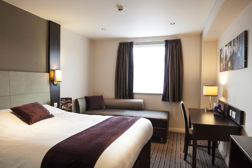 Premier Inn Dundee Centre Esterno foto