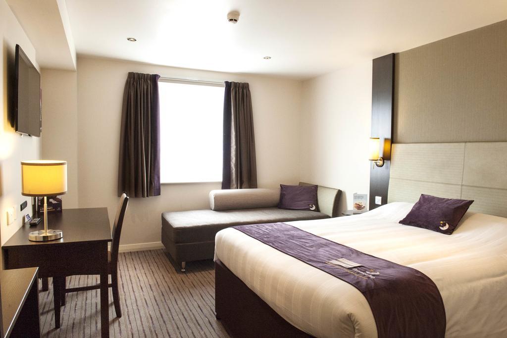 Premier Inn Dundee Centre Esterno foto